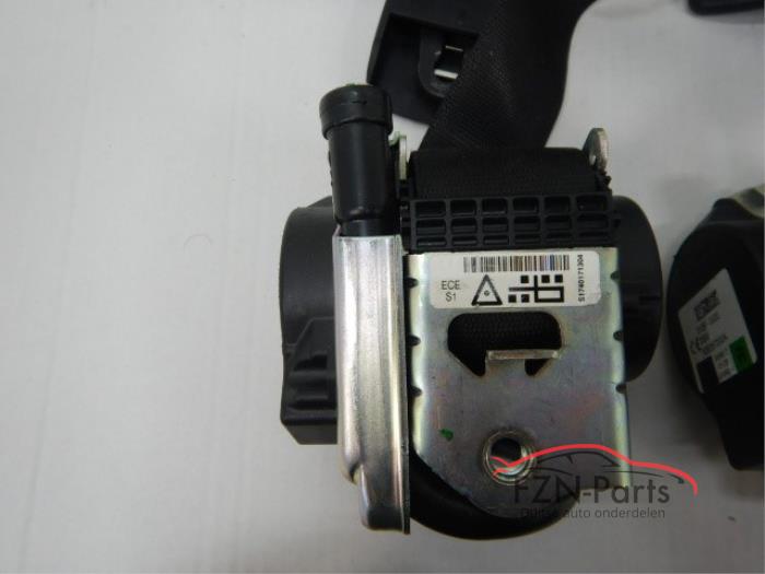 BMW X1 F48 Gordel set voorzijde links rechts