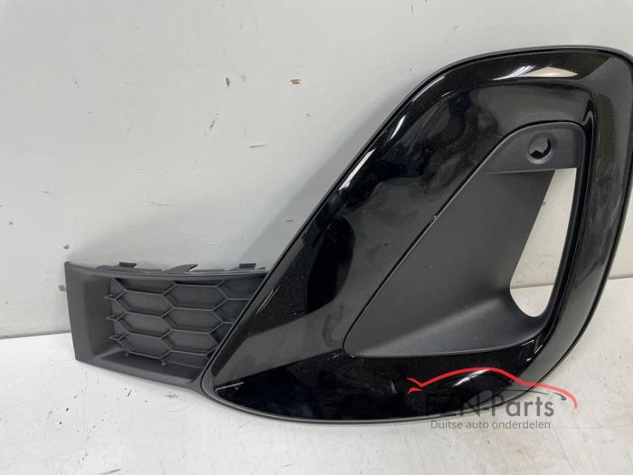 Audi A5 8B inleg voorbumper links voorzijde