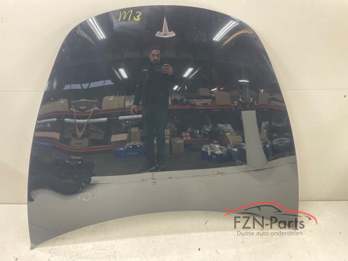 Tesla Model 3 Motorkap