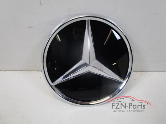 Mercedes-Benz W205 Facelift Logo embleem grille