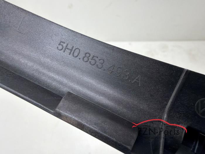 VW Golf 8 5h Sideskirt houder Links