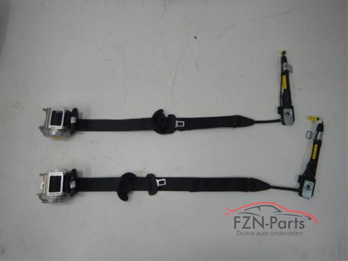 VW Golf 8 Gordelset voorzijde met stoelpatroon links rechts