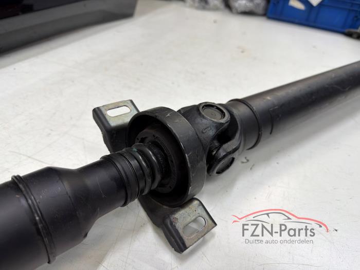 Mercedes-benz C-Klasse W205 C180 1.6 Cardanas