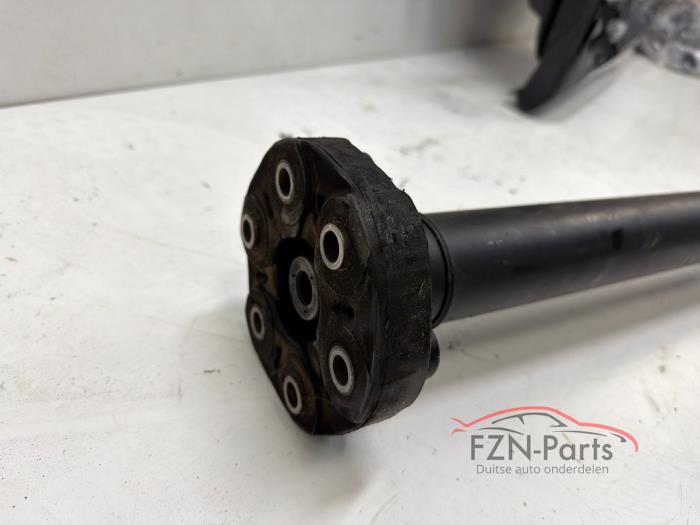 Mercedes-benz C-Klasse W205 C180 1.6 Cardanas