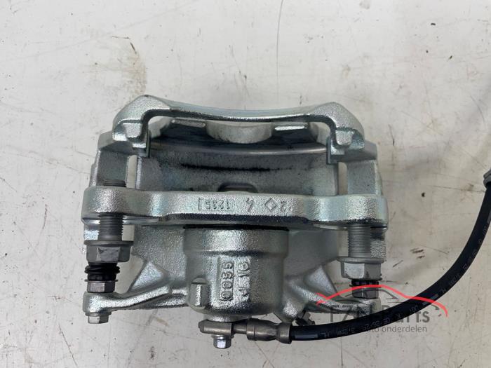 VW Golf 8 Remklauw Links voor