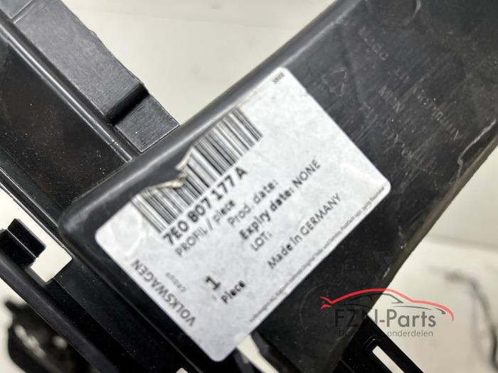 VW Transporter T5 T6 Bumper frame hoeken links rechts