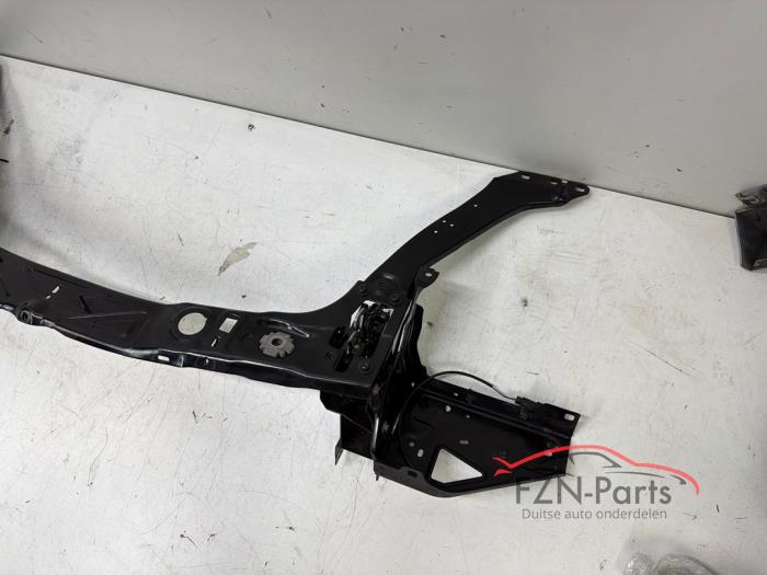 BMW X1 F48 Front paneel steun met sloten