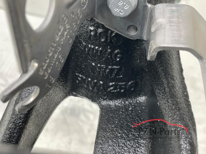 VW Golf 8 Wielophanging Veerpoot fusee rechts-voor