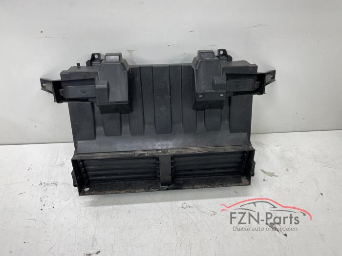 Nio ET5 Luchtgeleider schoep voorzijde