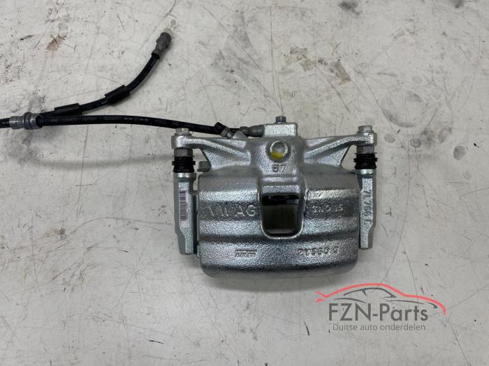 VW Golf 8 Remklauw rechts voor