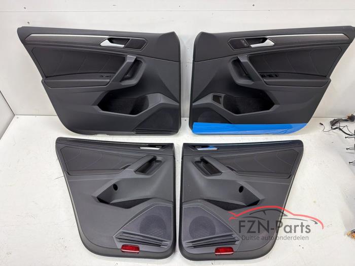 VW Tiguan 5NA Facelift R Deurpanelen Leer Engels Deurpanelen verlicht