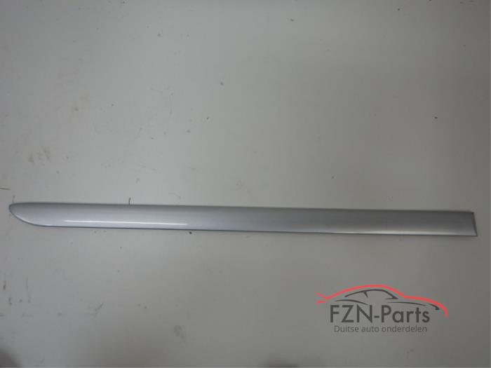 VW Touran Caddy Deurlijst Deurstijl Stootstrip rechts