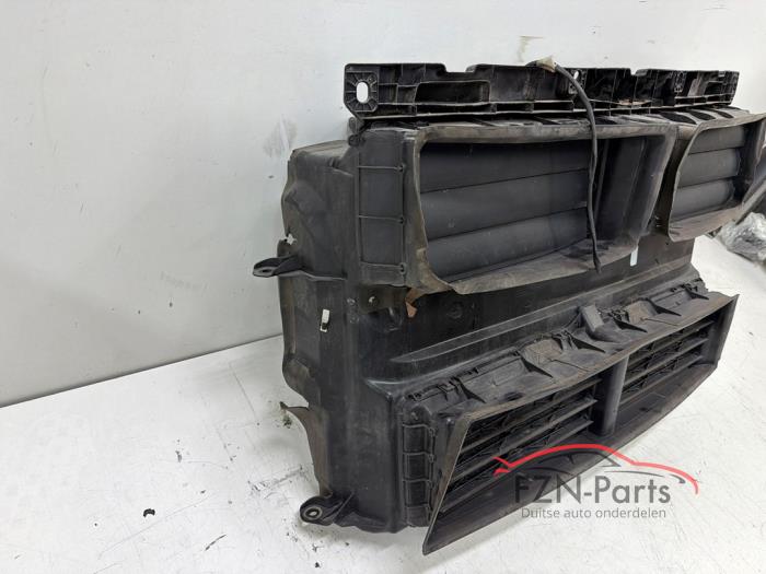 BMW X1 F48 Lucht geleider schoep koeler