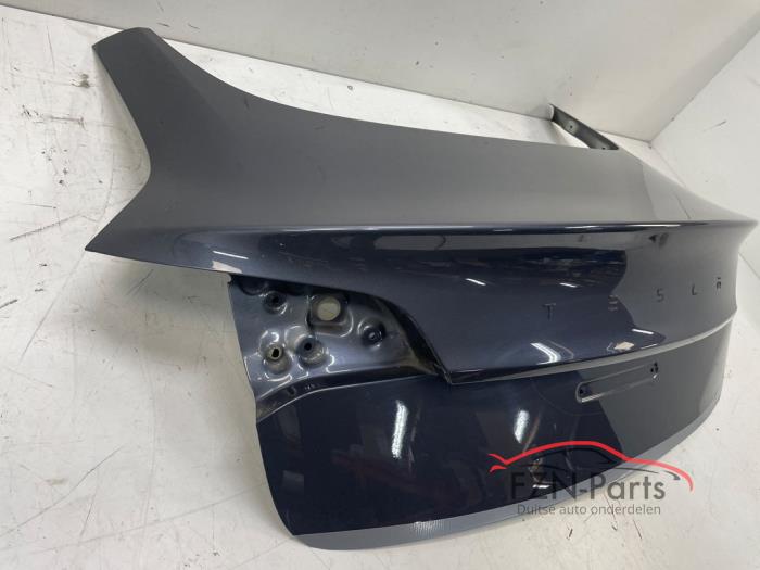 Tesla Model 3 Facelift Achterklep