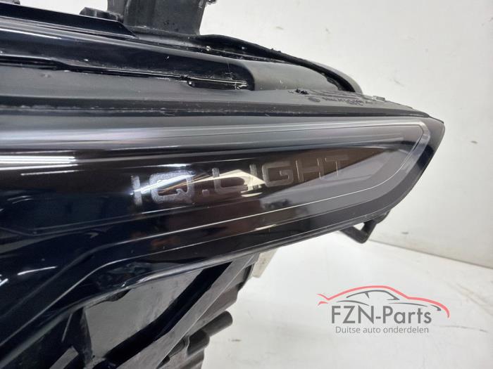 VW Golf 8 5H Facelift Koplamp IQ-Light Links Matrix Blackline