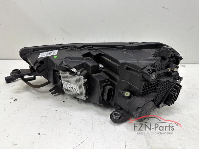 Skoda Fabia IV 6VB Koplamp Rechts compleet