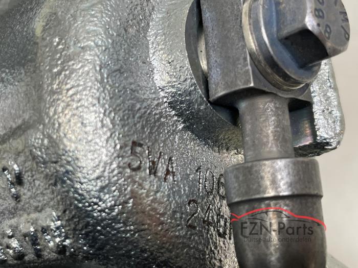 VW Golf 8 Remklauw rechts voor