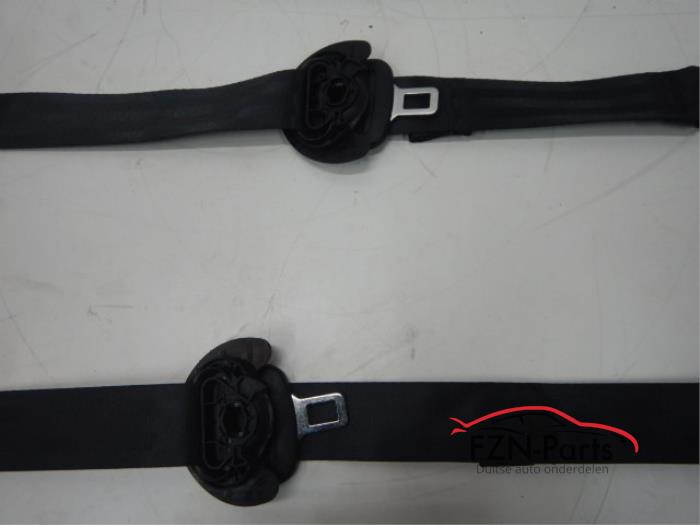 VW Golf 8 Gordelset voorzijde met stoelpatroon links rechts