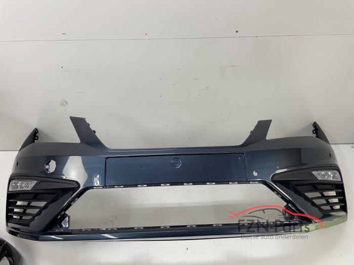 Seat Leon 5F FR Facelift Voorbumper 4PDC Led Mistlampen LS7H