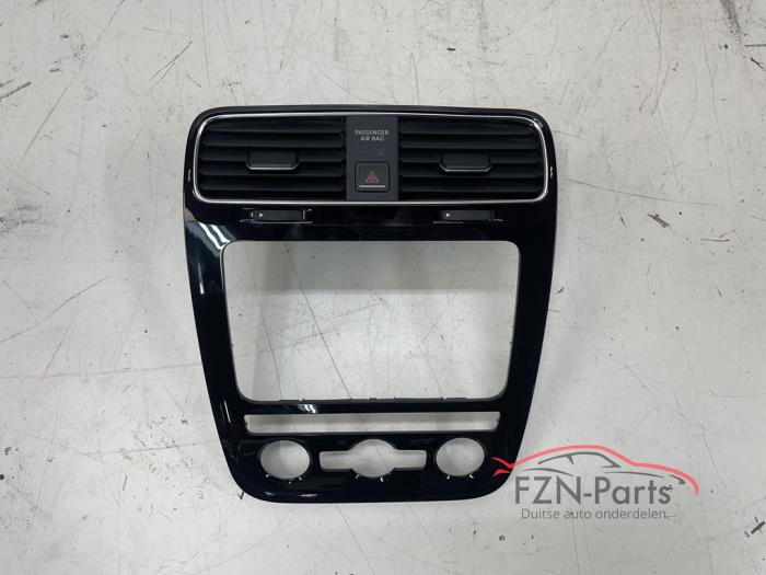 VW Scirocco 1k8 Dashboard inleg sierlijst hoogglans zwart