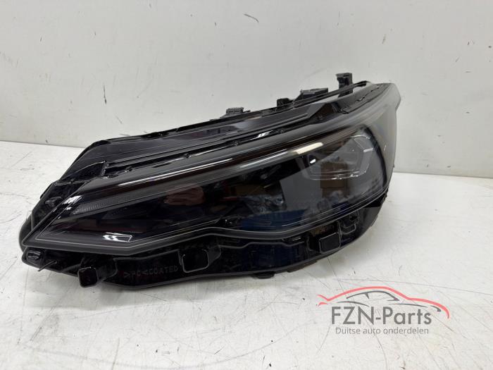 VW Golf 8 5H Facelift Koplamp IQ-Light Links Matrix Blackline