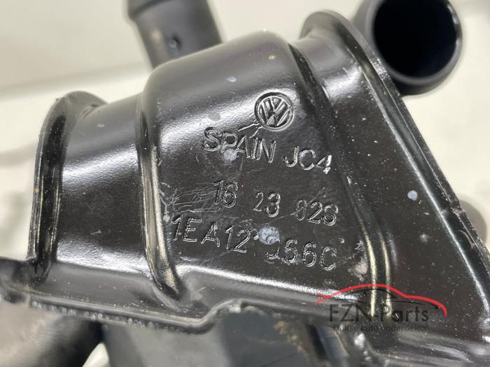 VW ID.4 Extra waterpomp met houder