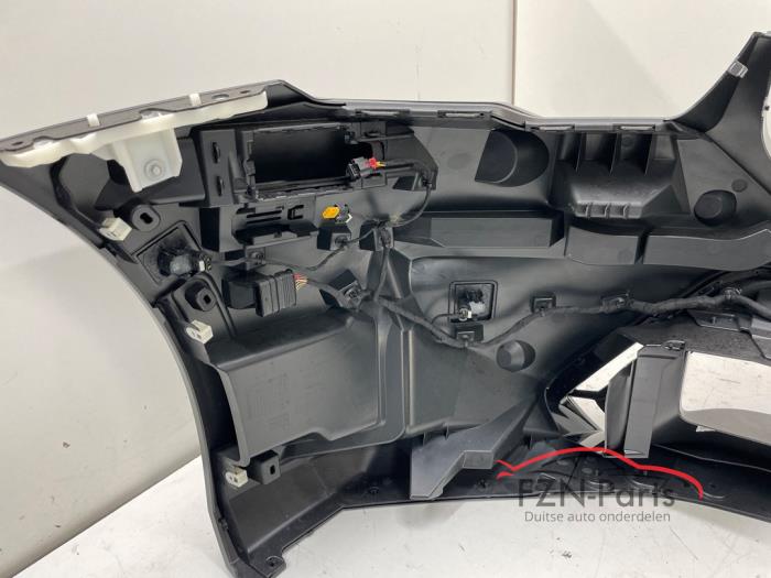 BMW M5 G90 Voorbumper 6PDC grijs