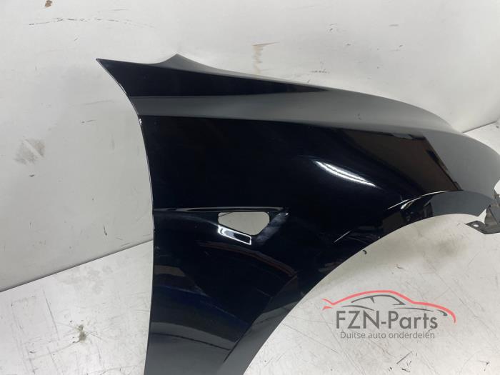 Tesla Model 3 Facelift Zijscherm rechts