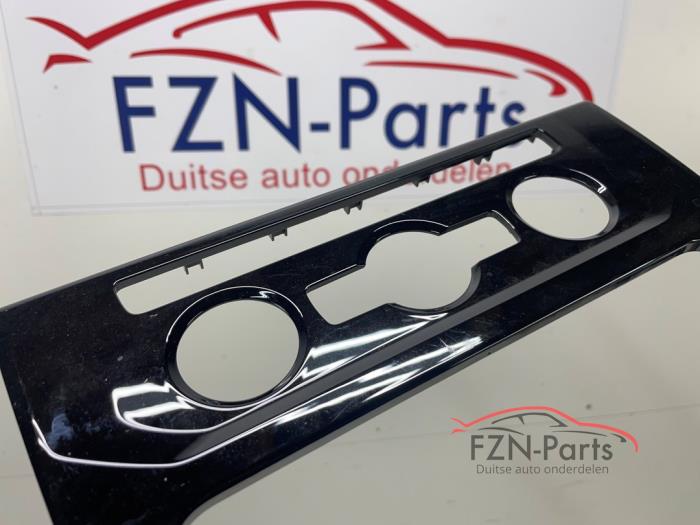 VW Caddy 2k5 Sierlijst navi en climate control inleg dashboard