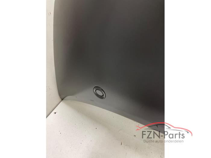 BMW M5 G90 Voorbumper 6PDC grijs