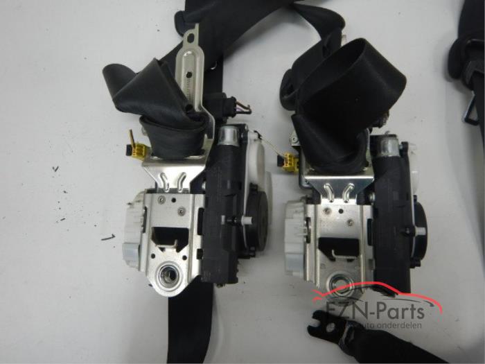 VW Golf 7 Gordelset Dubbele Onsteking