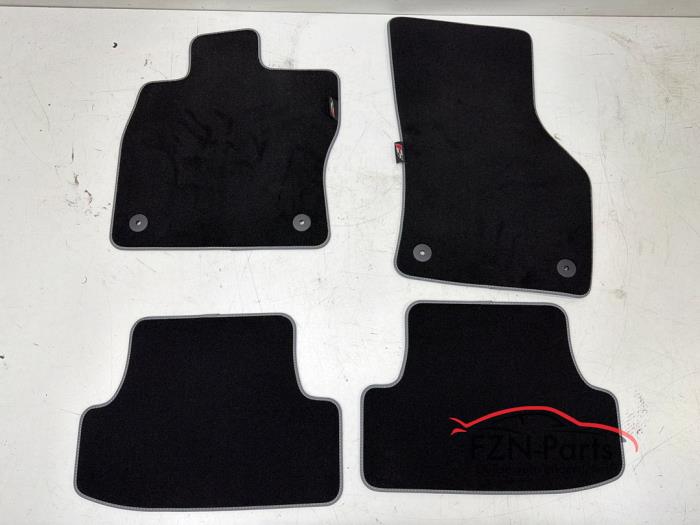 Seat Leon Cupra vloer mat matten set compleet