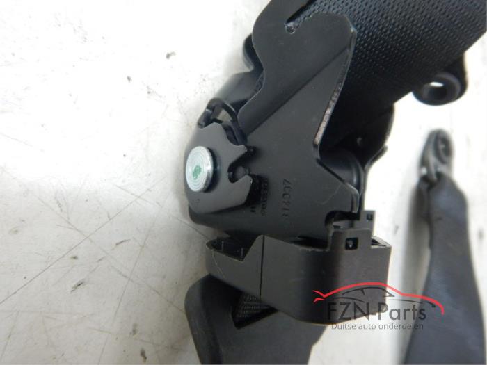 Mercedes-Benz C-Klasse W205 Gordel Links-achter