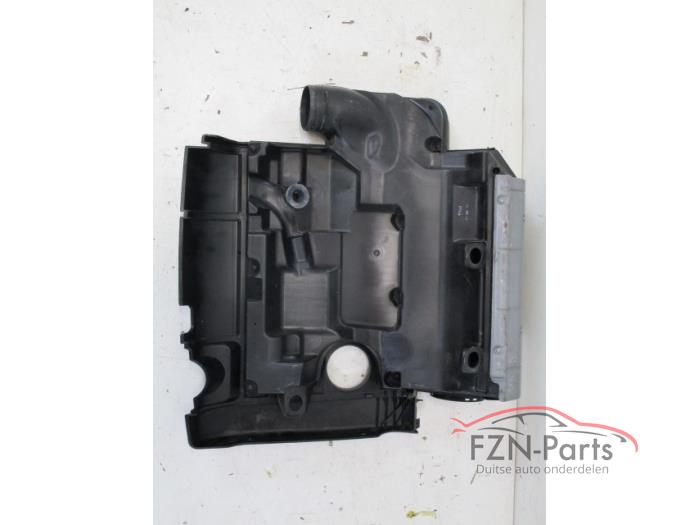 VW Scirocco R Luchtfilter Motorafdekplaat