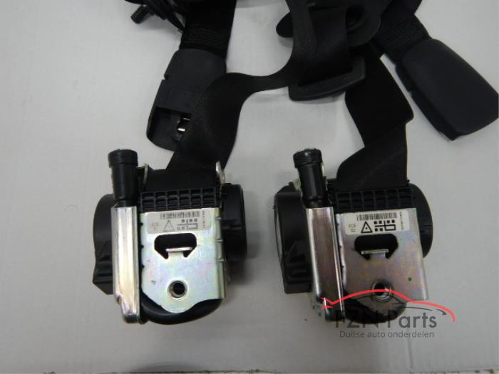 BMW X1 F48 Gordel set voorzijde links rechts