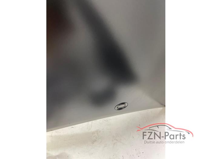 BMW M5 G90 Voorbumper 6PDC grijs