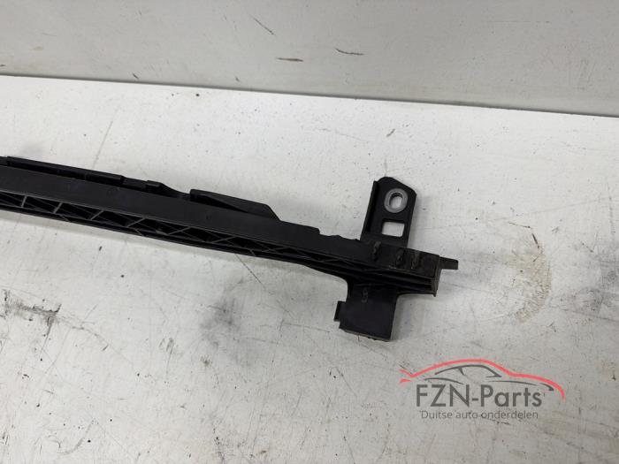 VW Golf 7 Bumpergeleider Midden-voor