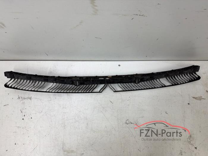 VW Tiguan 5NN Bumper geleider steun midden achter