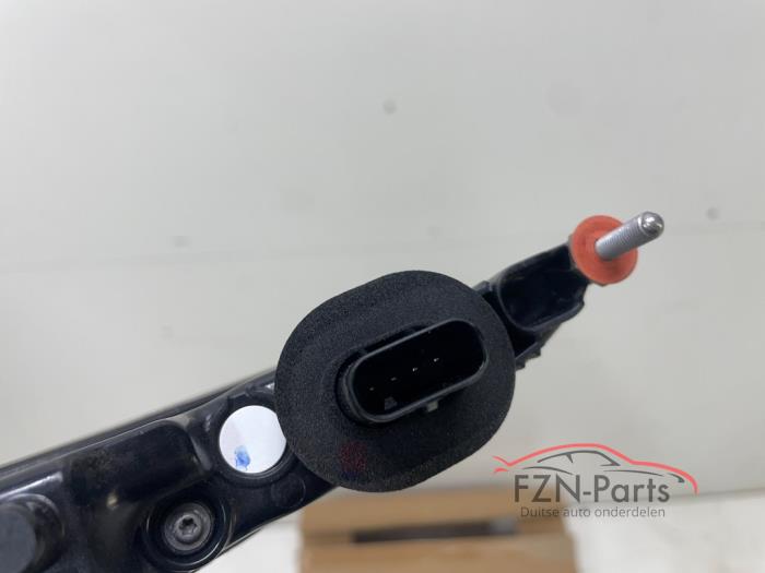 Tesla Model 3 Facelift achterlicht links