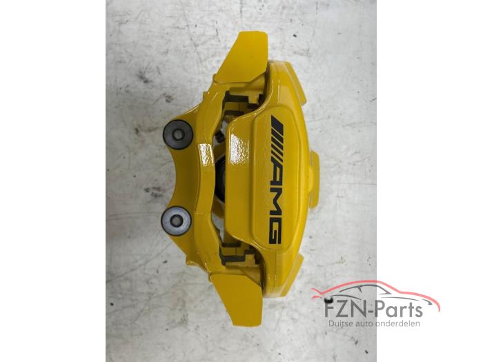 Mercedes-Benz W206 C63S E-Performance Remklauw Rechts-achter Geel