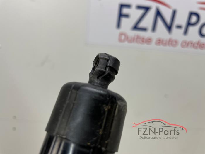 Porsche Cayenne II AChterklep gas veer elektrische