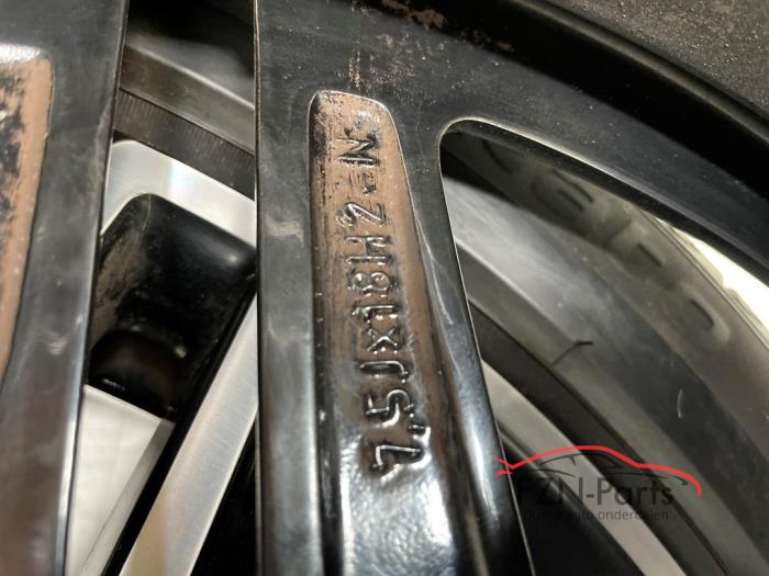 Mercedes-Benz W177 W118 AMG Velgen set + Banden