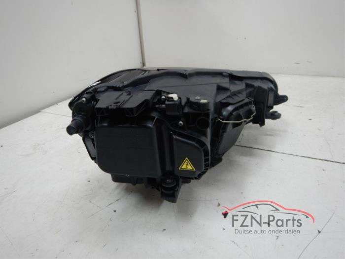 VW Golf sportsvan 517 Koplamp Links Xenon LED