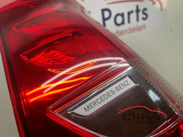 Mercedes Benz vito 447.8 achterlicht links