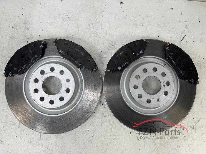VW Golf 8 GTI Remschijf+blok voorzijde 340MM