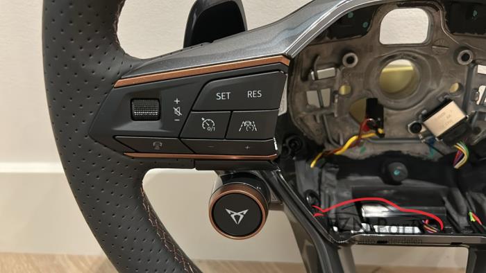 Cupra Formentor 5FA Stuur Leder MF + F1 + Drive select Verwarmbaar