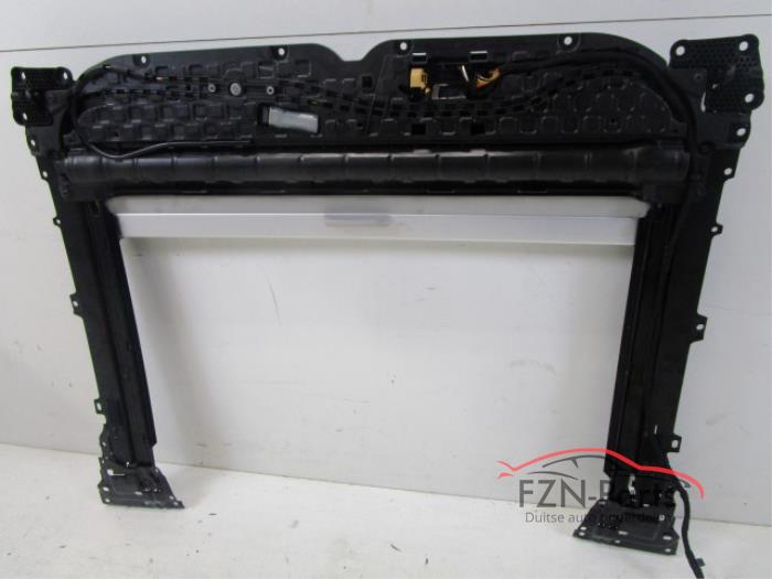 VW Arteon Panoramadak Schuifdak Mechanisme Grijs rollo