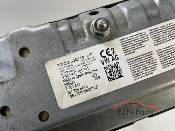 VW Touareg 760 Knie airbag Links bestuurder