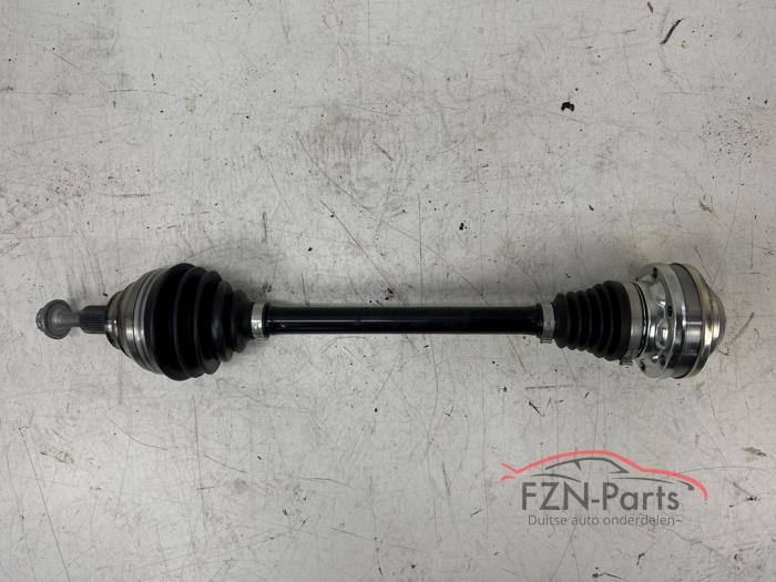 VW Golf 8R Aandrijfas Rechts-voor