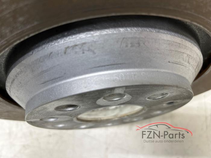 VW Golf 8 Remschijf+blokken achterzijde